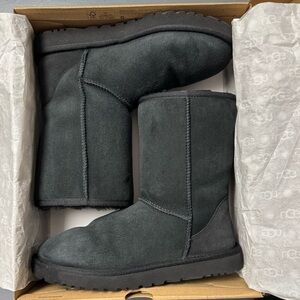 UGG Classic Short II Boots / 10 / Black